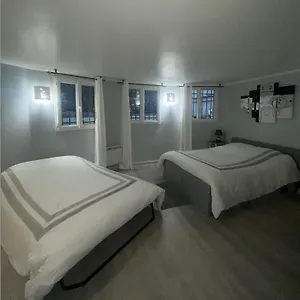 Appartement Beau Meublé 2min Du Moulin Rouge, Paris